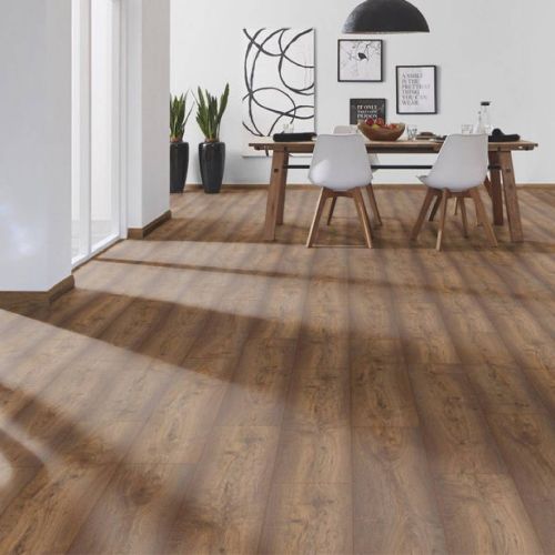 Modena Oak 8mm Laminate Wooden Flooring - 2.22sqm per pack (4001)